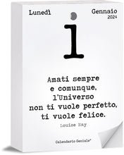 Carica l&#39;immagine nel visualizzatore di Gallery, Calendario Geniale 2024. L&#39;Originale. Il Primo con Bonus digitali. Idea Regalo. Inserto 10 x 14 cm. Leggi la frase del giorno e condividi il pensiero Filosofico. Calendario con scatola