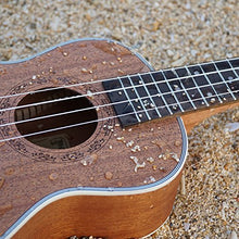 Carica l&#39;immagine nel visualizzatore di Gallery, Hricane Ukulele Soprano Professionale Opaco Kit con Busta