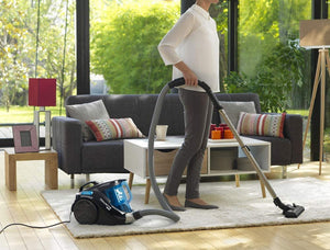 Rowenta RO3731 Compact Power Cyclonic Classic+, Aspirapolvere a Traino senza Sacco, Tecnologia Ciclonica, Capacità  1.5 L, Blu/Nero 49x29x34cm