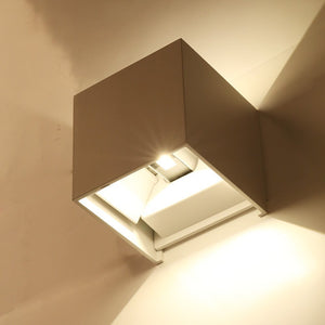 APPLIQUE LED CUBO IMPERMEABILE DA INTERNO ED ESTERNO LAMPADA PARETE Bianco - Ilgrandebazar