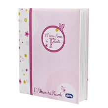 Carica l&#39;immagine nel visualizzatore di Gallery, Chicco Album dei Ricordi Rosa, Libro Nascita per Neonati e Bambini, Diario con Spazi per Note e Fotografie, con Adesivi e Metro Muro per Seguire la Crescita del Bambino - Regalo Neonata 0+ Mesi