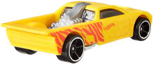 Carica l&#39;immagine nel visualizzatore di Gallery, Hot Wheels Confezione da 5 Macchinine, Veicoli Cambia Colore con l&#39;Acqua, Giocattolo per Bambini 3+ Anni, GMY09