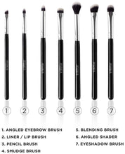Carica l&#39;immagine nel visualizzatore di Gallery, Set Pennelli Occhi Essenziali by Impora London/Travel 7 Compact Eye Brush - Ilgrandebazar