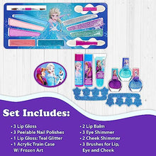 Carica l&#39;immagine nel visualizzatore di Gallery, Disney Frozen - Townley Girl Il set per il trucco cosmetico Train Case include lucidalabbra, luccichio per gli occhi, pennelli, accessori per smalto e altro