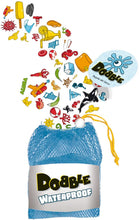 Carica l'immagine nel visualizzatore di Gallery, Asmodee Dobble: Waterproof, Gioco di Carte per Tutta la Famiglia, Edizione in Italiano, 8247, Single