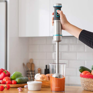 Cecotec Frullatore a mano Power Pulsar 2300 MAX. Potenza massima 2300 W, Lame a 4 Lame Con Rivestimento In Titanio Nero, Piede XL, Bicchiere 700 ml con Coperchio, Aste e Tritatutto con Becco Ghiaccio