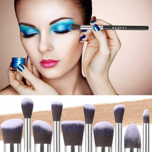 BEAKEY set di pennelli trucco Premium synthetic Kabuki fondazione cipria fard, ombretto, pennelli per trucco, kit con spugnetta e Brush Egg (10 + 2 pezzi, nero/argento)