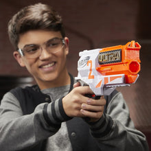 Carica l'immagine nel visualizzatore di Gallery, Hasbro Nerf Ultra Two Blaster Motorizzato - Blaster con Retrocarica rapida, 6 dardi Nerf Ultra - Compatibile solo con i dardi Nerf Ultra, Bianco/Arancione Hasbro Nerf Single