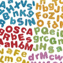 Carica l&#39;immagine nel visualizzatore di Gallery, Baker Ross Lettere Autoadesive Glitterate in Gommapiuma (confezione da 850) - Ilgrandebazar