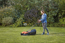 Carica l&#39;immagine nel visualizzatore di Gallery, BLACK+DECKER BEMW451BH-QS Rasaerba a filo 1200W, Taglio 32cm, 1200 W - 32 cm - Ilgrandebazar