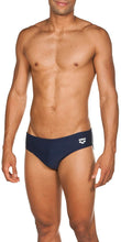 Carica l'immagine nel visualizzatore di Gallery, Arena M Dynamo Brief 2A468, Costume da Bagno, Costume Slip Mare e Piscina in Tessuto MaxFit Resistente al Cloro e al Sale, Protezione UV UPF 50+ Uomo