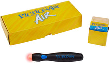 Carica l&#39;immagine nel visualizzatore di Gallery, Mattel Games Pictionary Air Gioco per Disegnare in Aria, Gioco per Famiglie, 8+Anni, GPR22