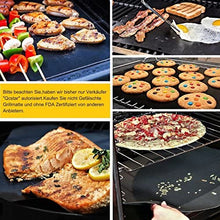 Carica l&#39;immagine nel visualizzatore di Gallery, EXTSUD BBQ Griglia Tappetini 40x33cm Set 5 Pz Stuoie Barbecue Antiaderente Riutilizzabili Senza-PFOA Resistente al Calore per Griglia a Carbone Gas Weber Forno Elettrico Adatto per Carne Pesce Verdure