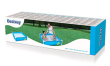 Carica l'immagine nel visualizzatore di Gallery, Bestway 56217B - La Mia Prima Piscina 122 x 122 x 30,5 cm, Colori Assortiti