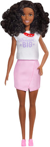 Barbie Carriere Abiti a Sorpresa, Bambola Afroamericana con 2 Vestiti e Accessori da Scoprire, per Bambini 3+ Anni, GFX85