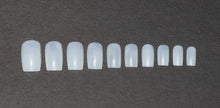 Carica l&#39;immagine nel visualizzatore di Gallery, 600 Pezzi Quadrato Unghie 10 Misure - Corto / Medio Short/Medium, Opaque - Ilgrandebazar