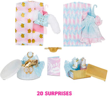 Carica l'immagine nel visualizzatore di Gallery, LOL Surprise OMG bambola alla moda SWEETS con 20 sorprese, tra cui vestiti, outfit glamour e accessori alla moda. LOL Surprise OMG Serie 4. Bambola alla moda da collezionare adatta dai 4 anni in su.