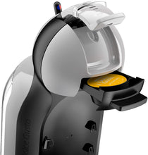 Carica l&#39;immagine nel visualizzatore di Gallery, Nescafé Dolce Gusto by Krups Mini Me - Macchina per Caffè Espresso e Altre Bevande, Automatica, Grigio/Nero