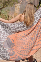 Carica l'immagine nel visualizzatore di Gallery, ZusenZomer Fouta Telo Mare XXL 95x190 cm - Telo Mare Leggero Grande 100% Cotone Assorbenza &amp; più Morbido - Asciugamani Hamam Design Esclusivo (Terra, Donne - 95 x 190 cm)