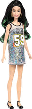 Carica l&#39;immagine nel visualizzatore di Gallery, Barbie- Fashionistas Bambola con Vestito Argento Glitter, FXL50