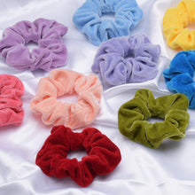 Carica l'immagine nel visualizzatore di Gallery, 36 Pz Capelli Scrunchies Velluto Elastico Fasce per Capelli Scrunchy Cravatte Capelli Corde Scrunchie per le Donne Ragazze (36 colori)