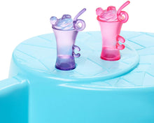 Carica l&#39;immagine nel visualizzatore di Gallery, Barbie- Playset Bambola con Piscina e Accessori Giocattolo per Bambini 3+ Anni, GHL91