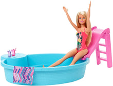 Carica l&#39;immagine nel visualizzatore di Gallery, Barbie- Playset Bambola con Piscina e Accessori Giocattolo per Bambini 3+ Anni, GHL91