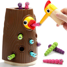 Carica l'immagine nel visualizzatore di Gallery, Nene Toys – Gioco Educativo per Bambini e Bambine di 2, 3 e 4 Anni – Picchio in Legno con Tronco e Bruchi Colorati – Giocattolo Magnetico – Ideale come Regalo Didattico in Età Prescolare