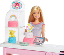 Carica l&#39;immagine nel visualizzatore di Gallery, Barbie La Pasticceria Playset con Bambola Bionda, Isola per Cucinare, Forno e Accessori, Giocattolo per Bambini 4+ Anni