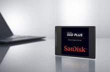 Carica l&#39;immagine nel visualizzatore di Gallery, SanDisk Plus SSD Unità a Stato Solido 240 GB, Velocità di 240 Nero
