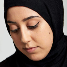 Carica l'immagine nel visualizzatore di Gallery, NYX Professional Makeup Eyeliner Epic Ink Liner, Applicatore a Pennellino, Formula Pigmentata, Waterproof, Nero, Confezione da 1