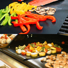 Carica l'immagine nel visualizzatore di Gallery, EXTSUD BBQ Griglia Tappetini 40x33cm Set 5 Pz Stuoie Barbecue Antiaderente Riutilizzabili Senza-PFOA Resistente al Calore per Griglia a Carbone Gas Weber Forno Elettrico Adatto per Carne Pesce Verdure
