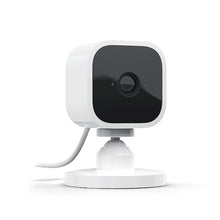 Carica l&#39;immagine nel visualizzatore di Gallery, Ti presentiamo Blink Mini - Videocamera di sicurezza intelligente per interni, plug-in, compatta, con video in HD a 1080p, rilevazione di movimento, compatibile con Alexa – 1 videocamera