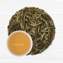 Carica l'immagine nel visualizzatore di Gallery, Himalaya imperial white tea in leaves - The healthiest tea in the world, full of POWERFUL ANTIOXIDANTS, hand-picked fresh from high altitude plantations, floral and inviting, 25 Cups