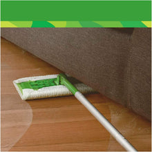 Carica l'immagine nel visualizzatore di Gallery, Swiffer Lavapavimenti Cattura Polvere Dry&amp;Wet, 1 Scopa, 8 Panni Asciutti, 3 Panni Umidi, Cattura e Intrappola Polvere e Peli, Rimuove Sporco e Batteri, per Tutti I Tipi di Pavimenti, Starter Kit