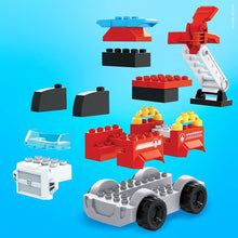 Carica l&#39;immagine nel visualizzatore di Gallery, Mega Bloks - PAW Patrol Camion dei Pompieri di Marshall con Lanciatore, Luci, Scaletta Mobile e Scafo di Salvataggio, 33 Mini Blocchi da Costruzione, Giocattolo per Bambini 3+Anni, GYJ01