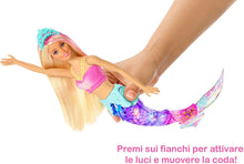 Carica l&#39;immagine nel visualizzatore di Gallery, Barbie Dreamtopia Bambola Sirena, Bionda con Coda Che Si Muove e Luci, Giocattolo per Bambini 3 + Anni, Multicolore, GFL82