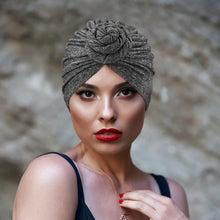 Carica l'immagine nel visualizzatore di Gallery, DRESHOW 5 Pezzi Donne Africana Turbante Sciarpa Avvolge Testa Boho Turbante Elastico Annodato Berretto Pre-annodato Berretto Chemio Cappello 5 Pack Donuts: Hemp Ash, White, Royal Blue, Purple, Wine