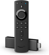 Carica l&#39;immagine nel visualizzatore di Gallery, Fire TV Stick 4K Ultra HD con telecomando vocale Alexa di ultima generazione | Lettore multimediale