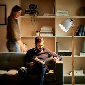 AmazonBasics Lampadina LED E27, 14W (equivalenti a 100W), Luce Bianca Calda - Pacco da 6
