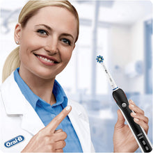 Carica l&#39;immagine nel visualizzatore di Gallery, Oral-B Pro 2 2500 Crossaction Spazzolino Elettrico Ricaricabile, 1 Manico Nero, 2 Modalità tra cui Protezione Gengive, 1 Testina, Custodia da Viaggio
