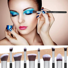 Carica l'immagine nel visualizzatore di Gallery, Pennelli Make Up BEAKEY Premium synthetic pennelli trucco fondazione cipria fard, ombretto, Set di pennelli make up, kit con spugnetta e Brush Egg (10 + 2 pezzi, nero/argento) nero-argento
