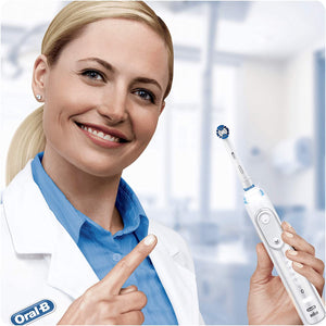 Oral-B Precision Clean Confezione da 10 Testine di Ricambio per Spazzolino Elettrico Ricaricabile, per Una Pulizia Accurata e Profonda, Pacco Adatto alla Buca delle Lettere