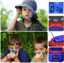 Carica l'immagine nel visualizzatore di Gallery, woktok Walkie Talkie Ricaricabile per Bambini 8 canali Funzione VOX Fino a 3 km in Area Aperta con Schermo LCD retroilluminato Ideale per attività avventurose all'aperto Gioca in Campeggio (3packs)