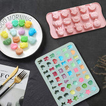 Carica l&#39;immagine nel visualizzatore di Gallery, AYUQI Stampo in Silicone per Cioccolato, Animali e Stampo per Caramelle Unicorno Stampi da Forno per Gelatina per cubetti di Ghiaccio Truffle Mold con 1 contagocce per Cioccolato, Biscuit.etc