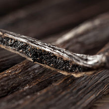 Carica l'immagine nel visualizzatore di Gallery, Vanillia ? 15 Gousses Délicieuses de Vanille "BOURBON BLACK GOURMET" de Madagascar ? Le meilleur de la Récolte ? Tube en Verre + Tube en carton de protection ? Idée Cadeau Originale