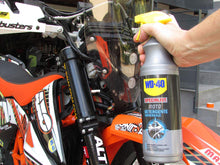 Carica l&#39;immagine nel visualizzatore di Gallery, WD-40 Specialist Moto - Detergente Universale Spray - 1 Lt - Ilgrandebazar