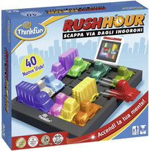 Carica l&#39;immagine nel visualizzatore di Gallery, ThinkFun 76300 Rush Hour, Gioco di Logica, per 1+ Giocatori, Età 8+ (Versione Italiana)
