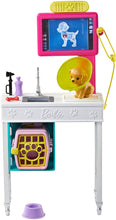 Carica l&#39;immagine nel visualizzatore di Gallery, Barbie- Carriere Playset Veterinaria Bambola, Cucciolo e Accessori Giocattolo per Bambini 3+ Anni, GJL68