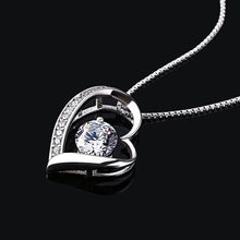 Carica l&#39;immagine nel visualizzatore di Gallery, B.Catcher collana in argento con pendente a cuore d&#39;argento e zircone cubico